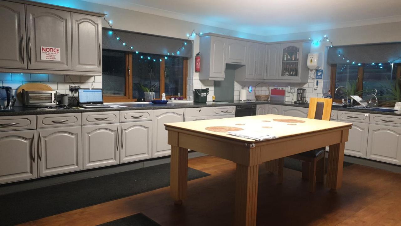 Castle Lodge - Brecon Beacons Accommodation Sennybridge 외부 사진